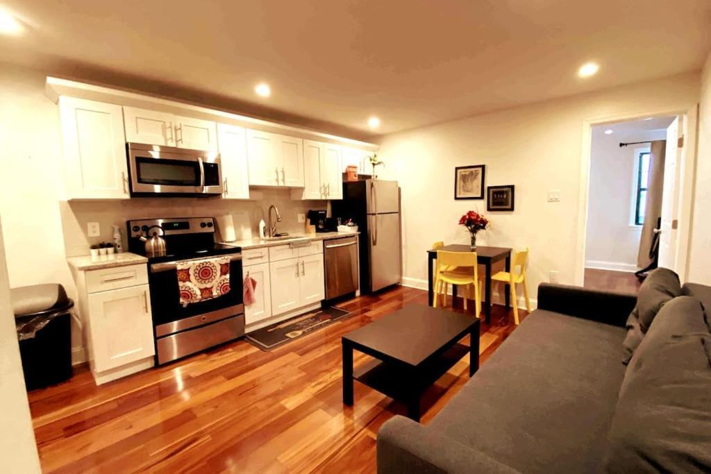 Modern Cozy Unit Near Geno'S & Pat'S Lägenhet Philadelphia Exteriör bild